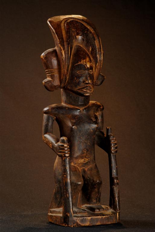 Statuette de chef - Chokwe - Angola 104.jpg - Statuette de chef "mwanangana" - Chokwe - Angola 104
